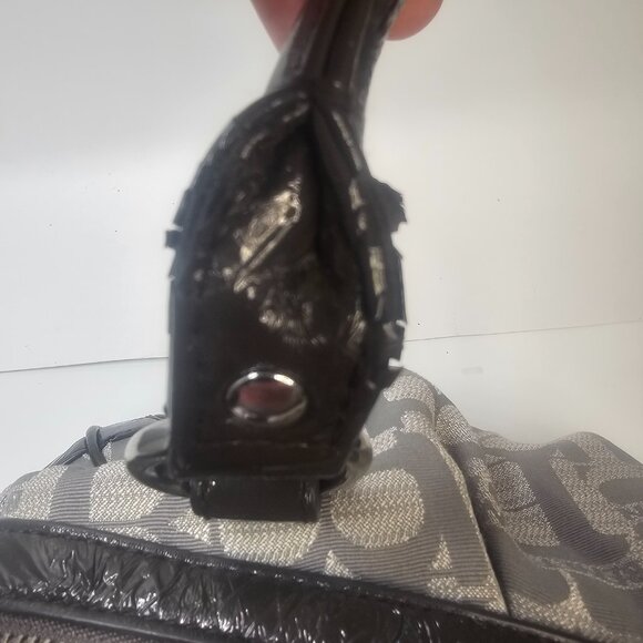 Linea BB1 United Colors of Benetton Since 1965. This is a small women's purse. - Picture 6 of 16